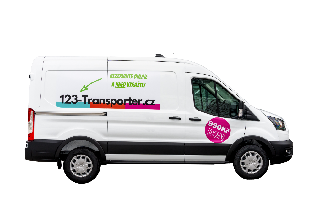 Šedá dodávka. Perspektiva zezadu vlevo